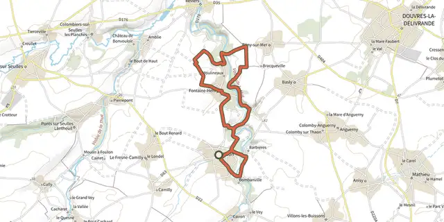 The Sur les rives de la Mue track on the OpenTopoMap map