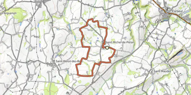 The La clé des champs track on the OpenTopoMap map