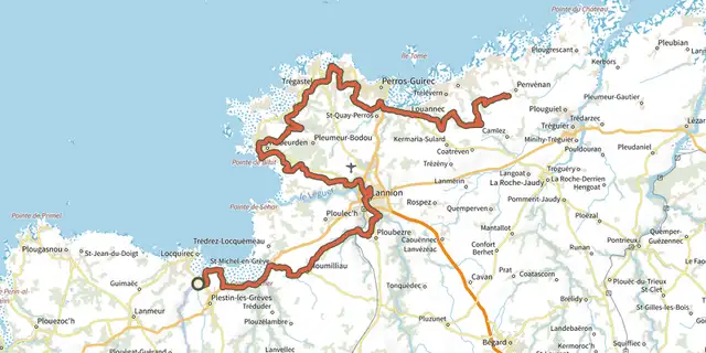 The EV4 - La Vélomaritime® - section 1/5 track on the IGN map