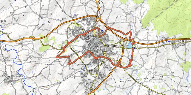 The Circuit de Loudia n°33 track on the OpenTopoMap map