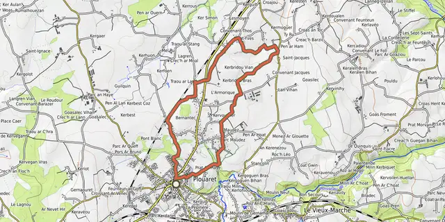 The Circuit de Saint-Yves track on the OpenTopoMap map