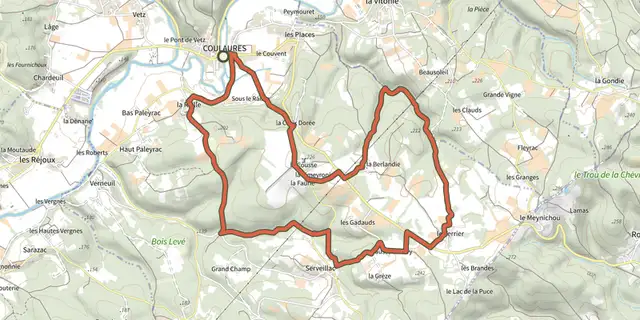 The Boucle des Châteaux track on the IGN map