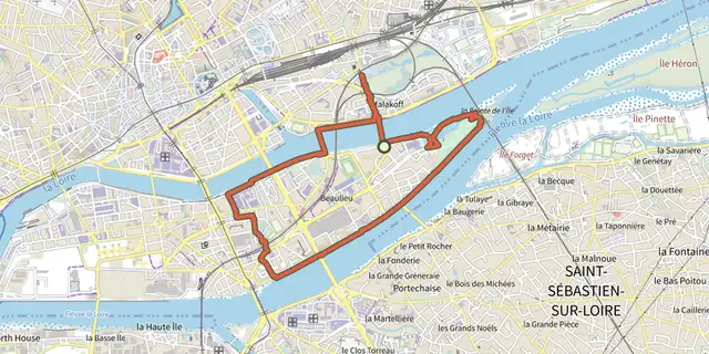 The La Petite Amazonie track on the IGN map