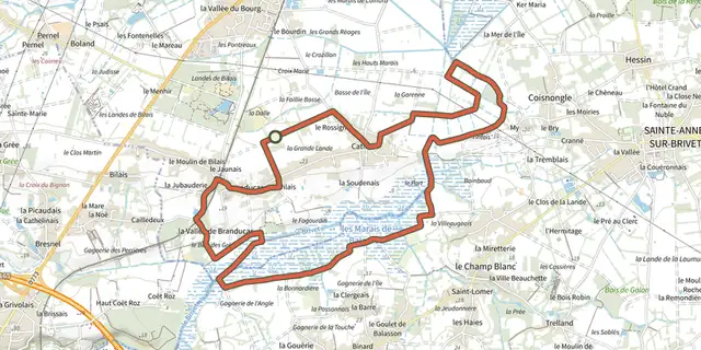 The Circuit des pirogues track on the IGN map