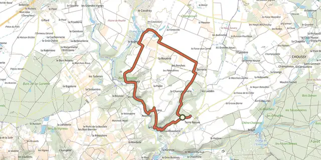 The Circuit du plan d'eau track on the OpenTopoMap map