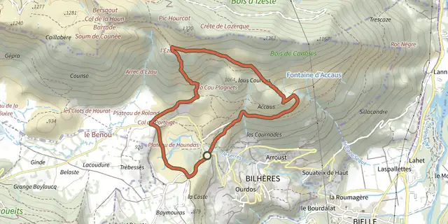 The Le Plateau de Benou et les Cromlechs de Lous Couraus track on the IGN map