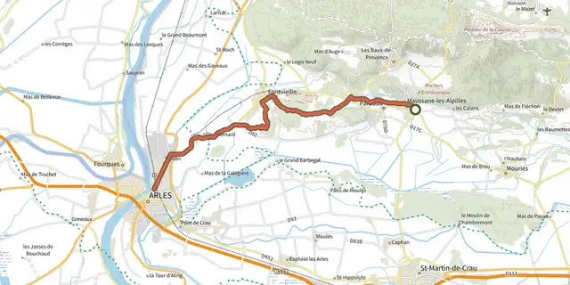 The Chemin pastoral de Arles à Maussane-les-Alpilles track on the IGN map