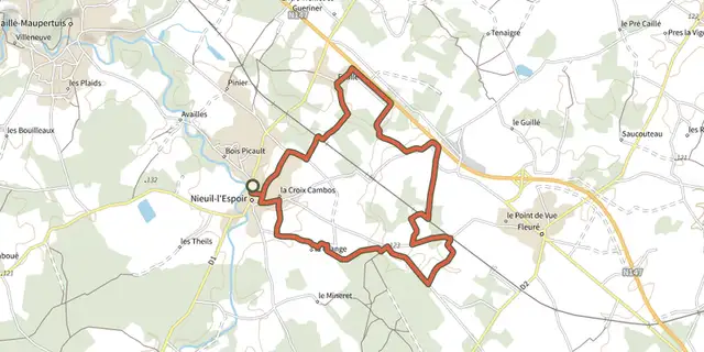 The Boucle 13 - Neuil-L'espoir - Vallées du Clain track on the IGN map