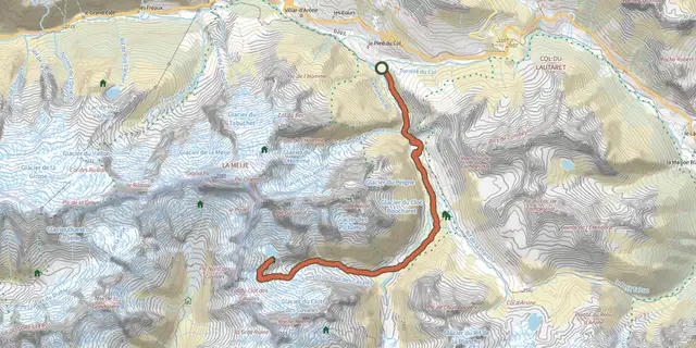 The Pavé lake and mountain refuge track on the IGN map