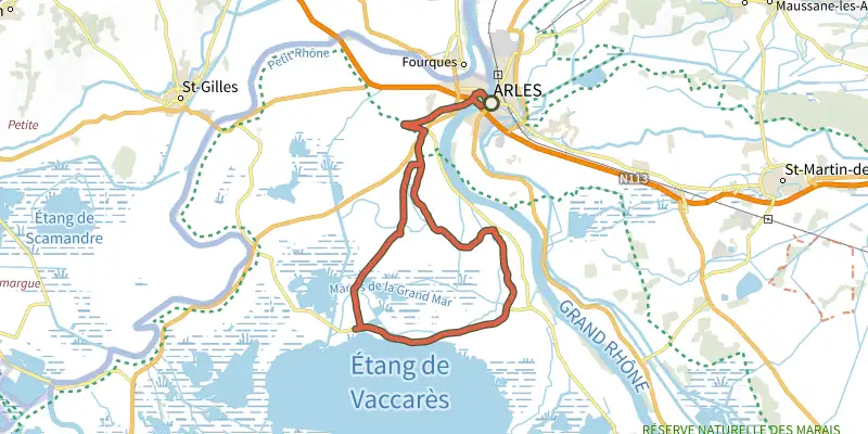 Carte du tracé de Arles - À la découverte du Vaccarès à vélo sur le Plan IGN, départ et points de passage numérotés