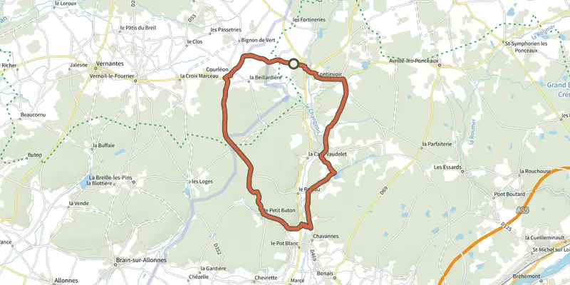 Map of the Entre forêt et châteaux track on OpenTopoMap, with the start and numbered waypoints