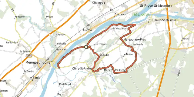 The Entre vignes et vergers, de la Loire au Loiret track on the IGN map