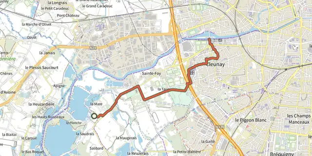 The Parcours de jogging Prévalaye track on the IGN map